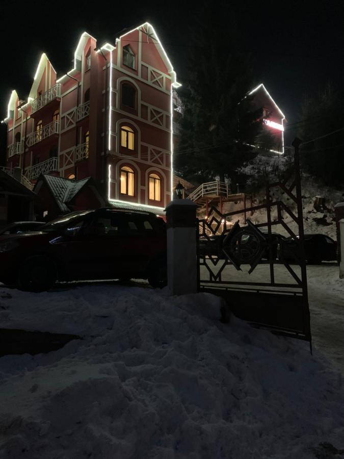 Hotel Kalyna Vorohta Kültér fotó