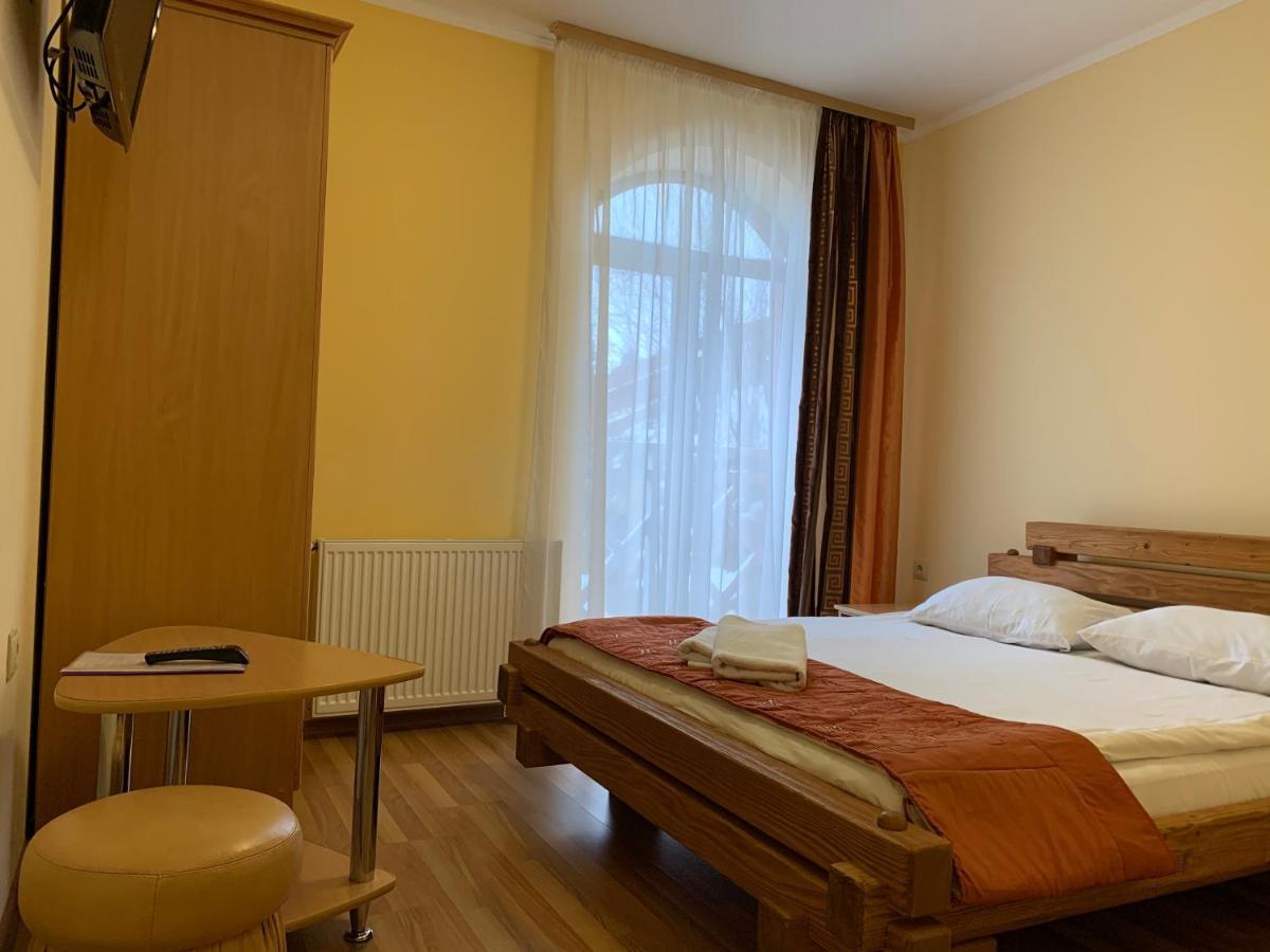 Hotel Kalyna Vorohta Kültér fotó