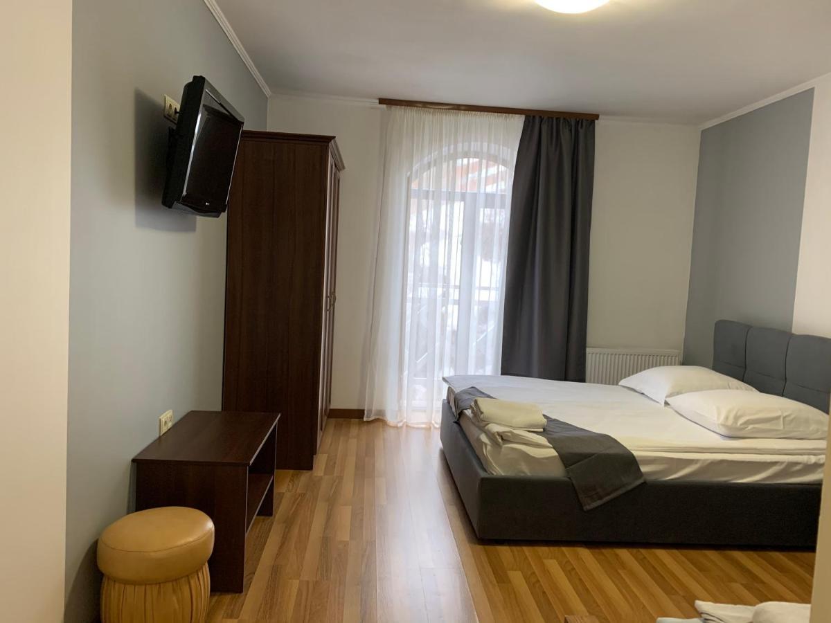 Hotel Kalyna Vorohta Kültér fotó