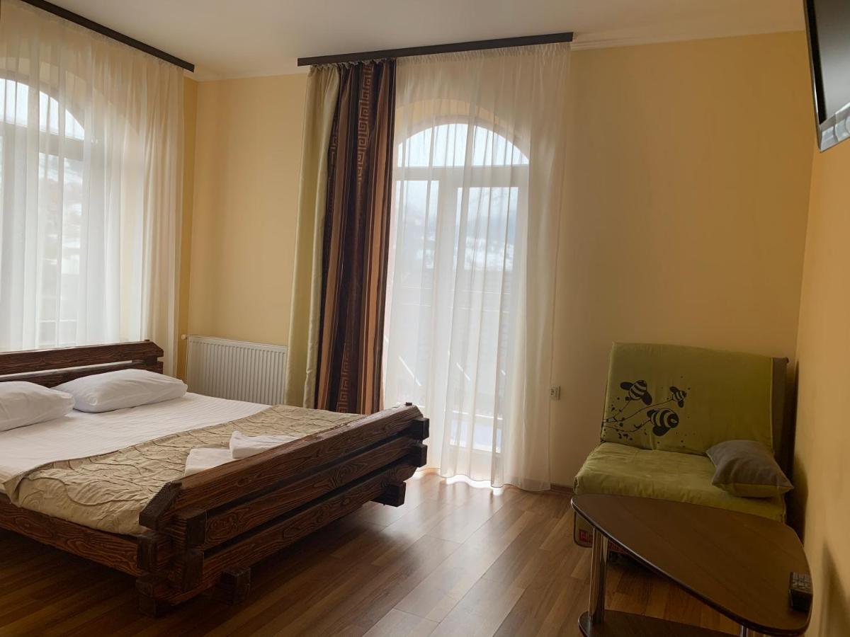 Hotel Kalyna Vorohta Kültér fotó