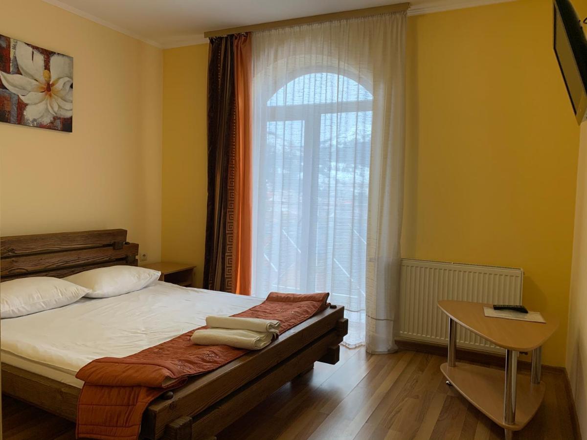 Hotel Kalyna Vorohta Kültér fotó
